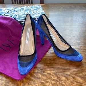 Diane von Furstenberg size 7 1/2 blue suede heels with box and dust bag
